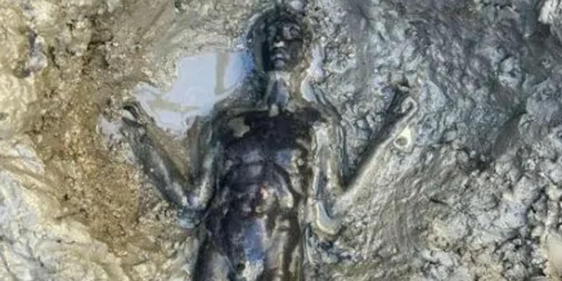 Particolare di una delle statuette di San Casciano dei Bagni