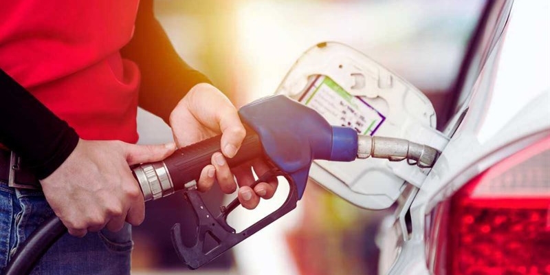 Benzina, basta premere questo pulsante per pagarla meno-okmugello.it