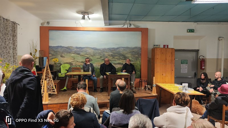 La presentazione del libro al circolo “Tre Castagni” 
