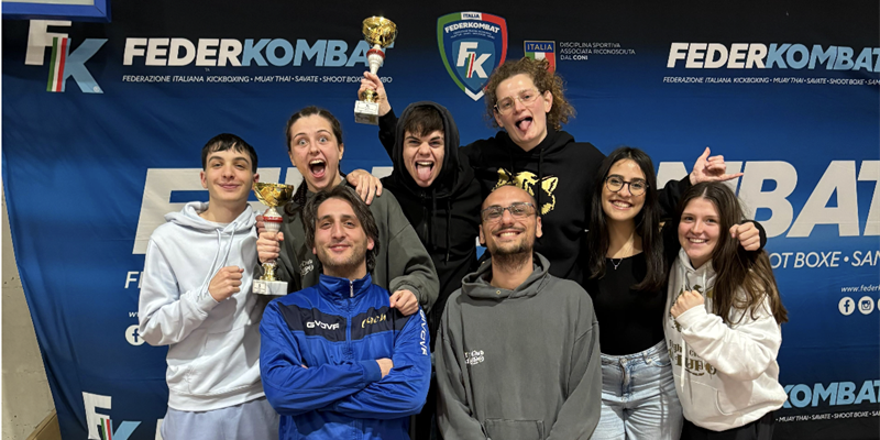 Gli atleti del Lupo Fight Club