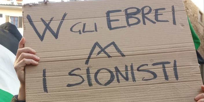 un cartello di protesta