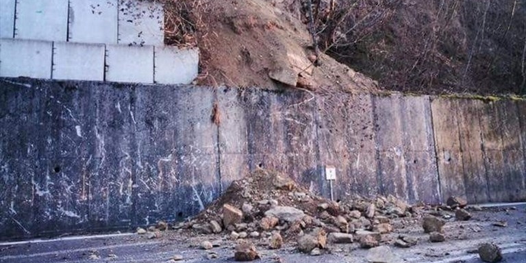 Frana sulla SP34  a Vallina nel 2018