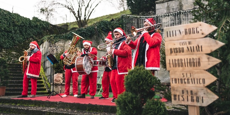"Elfi’n Borg" porta la magia natalizia a Palazzuolo sul Senio