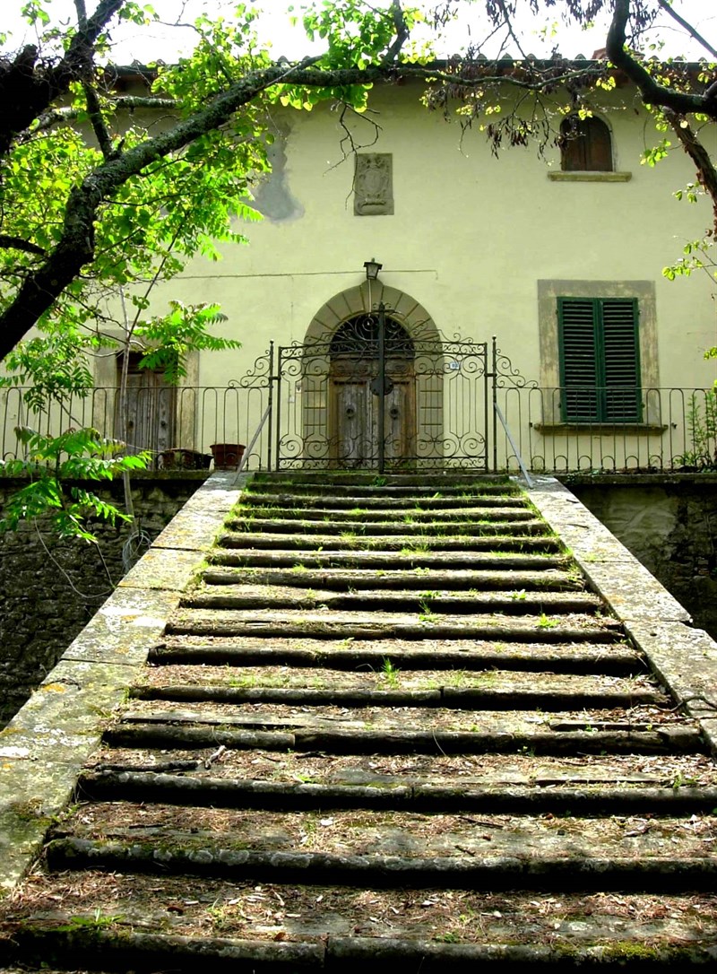 Accesso principale alla villa di FARNETO