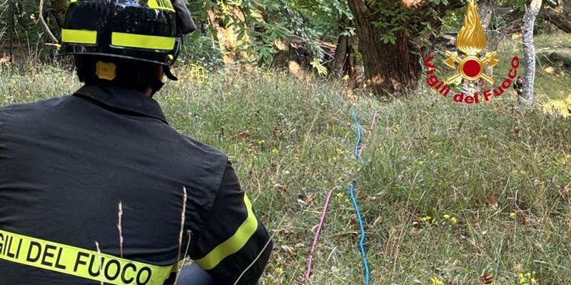 Intervento dei vigili del fuoco a San Godenzo per il soccorso di una donna ferita in zona impervia