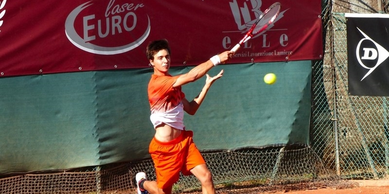Tommaso Compagnucci in gioco, uno dei quattro favoriti per il torneo Open di tennis a Pontassieve