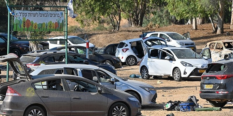 2023 - Hamas attacca Israele (1 anno fa)