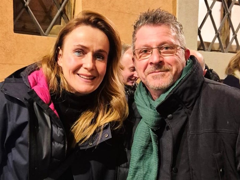 Le attrici di “Amleto al quadrato” con Miniati