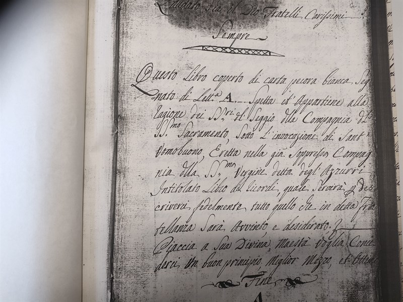 Tomo del secolare Cronicum  della Compagnia di Sant’Omobono detta degli Azzurri (1743 – 1931) di Borgo San Lorenzo