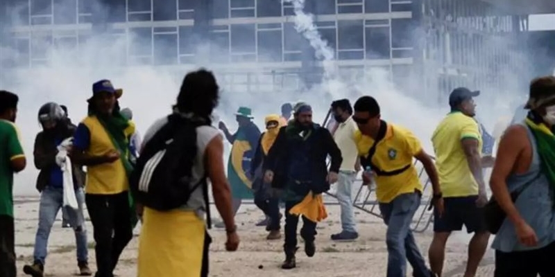 Brasile: tentato golpe. La democrazia trema? Il commento di Paolo Insolia