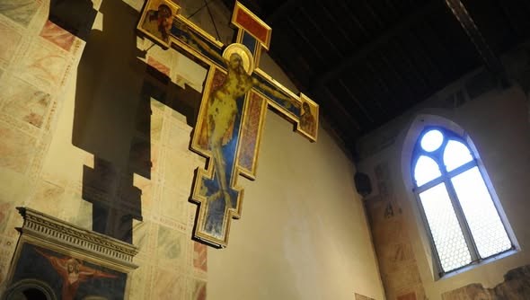 15 dicembre 1976, il ritorno del Crocifisso di Cimabue a Santa Croce