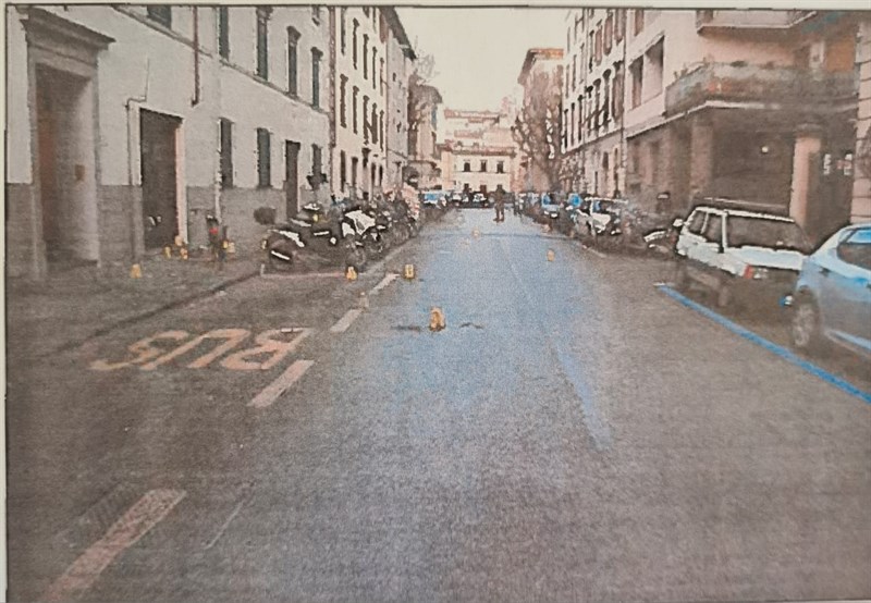 L'esplosione avvenuta presso la libreria riconducibile, a Casa Pound,  "Il Bargello"  a Firenze nella notte del 31 dicembre 2016 con un ordigno collocato  da Vespertino