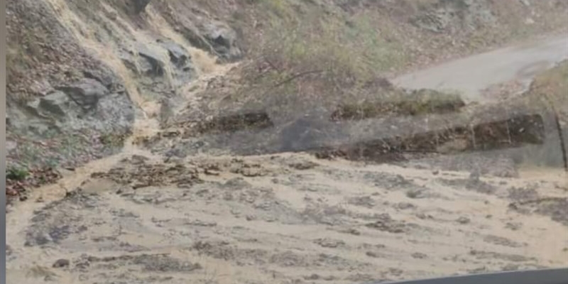 Frana ad Acone per Maltempo