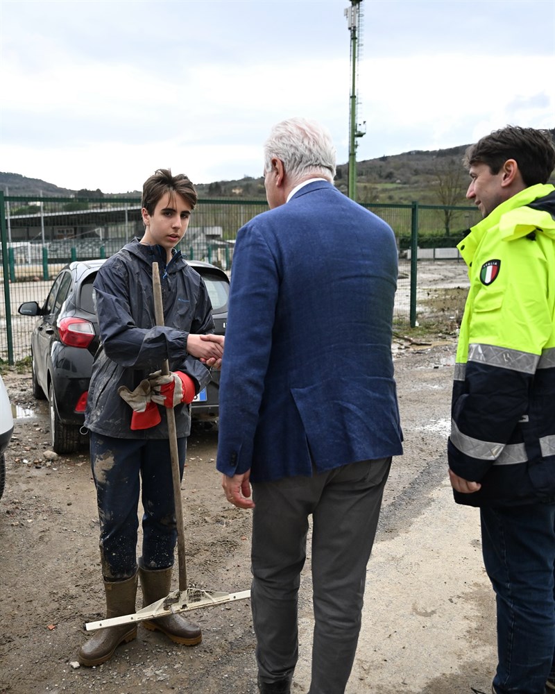 Il Presidente della Regione Toscana Giani in visita ai volontari nei Comuni di Pelago, Pontassieve e Rufina colpiti dall'alluvione