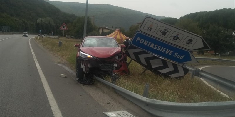 Incidente sulla Variante Ss67 a Pontassieve 