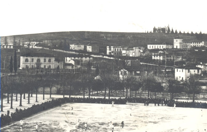 Anno 1914.  A sinistra la Villa di Paliano sede del Collegio Domengè-Rossi San Giorgio di Firenze.