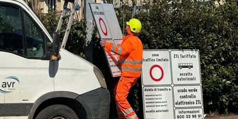 La sostituzione dei cartelli