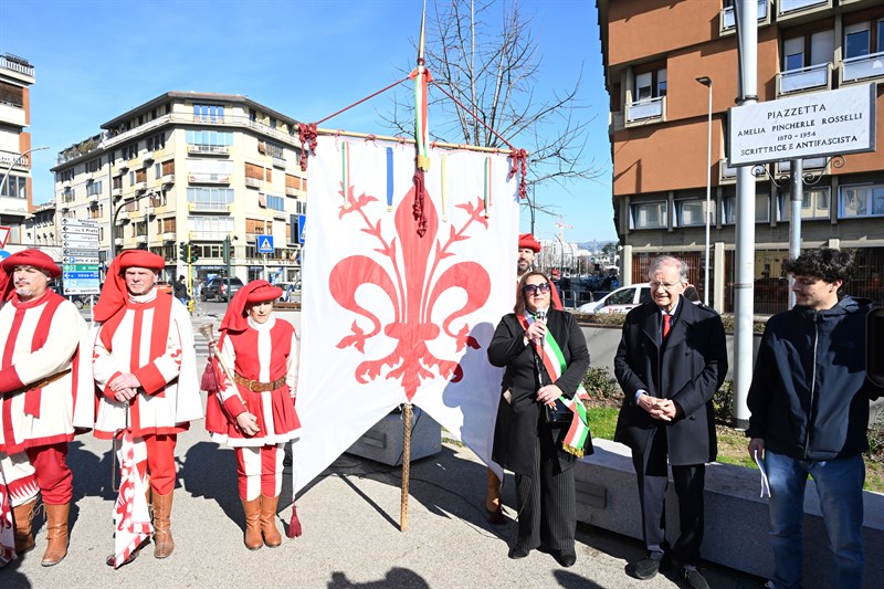 La piazzetta dedicata a una grande donna