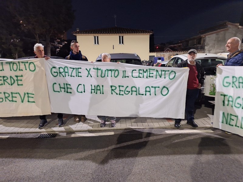 I residenti della zona e le loro proteste