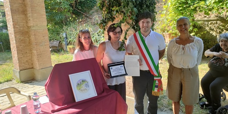 Un momento della cerimonia; da sinistra  Martina Gherardi, Laura Gabellini, il sindaco  Francesco Taliaferri e Francesca Parrini