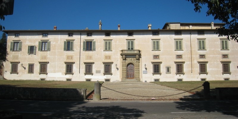 1585 - Istituita l'Accademia della Crusca