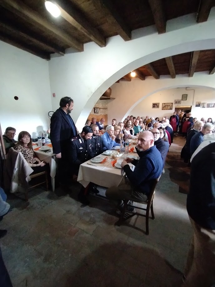 Un momento del pranzo dei Bifolchi