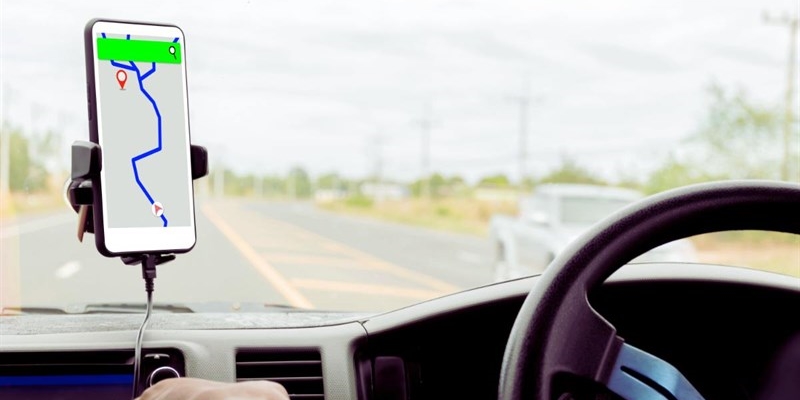 Se usi Google Maps mentre vai in macchina rischi una multa-okmugello.it