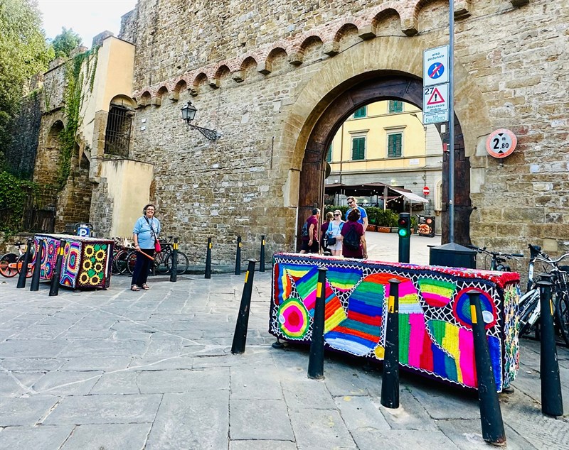 L'installazione di street arti di Vania Focardi