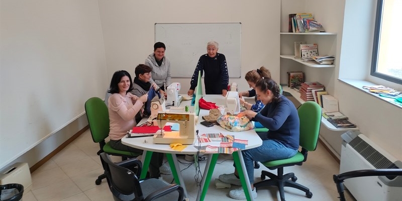La scuola di Ricamo e Cucito “Aps Gianni Ballerio” di Borgo San Lorenzo.    