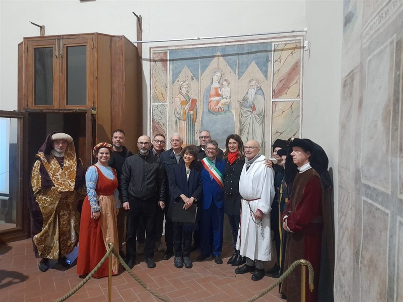 Un momento della sveltatura