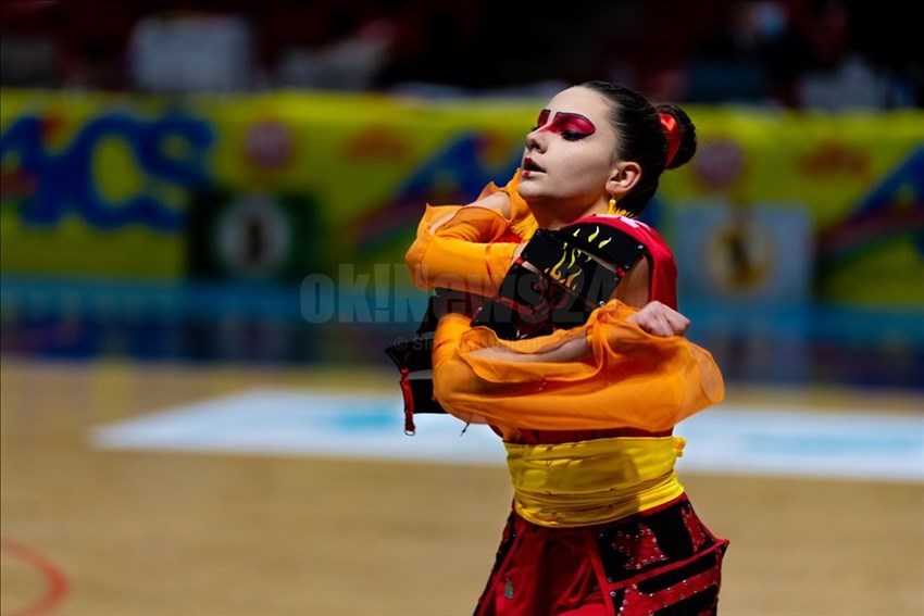 Pattinatrice durante lo spettacolo AICS a Montecatini.