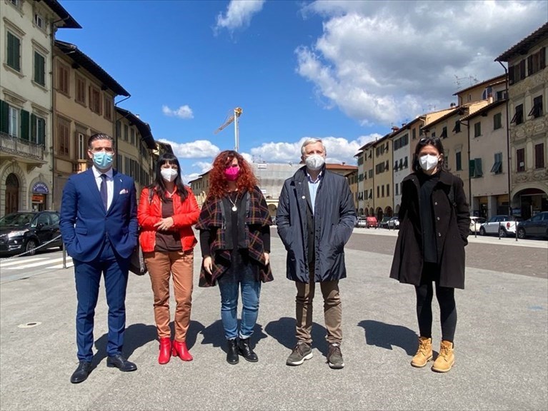 L'Amministrazione comunale durante la presentazione del pacchetto di progetti per il centro di Figline
