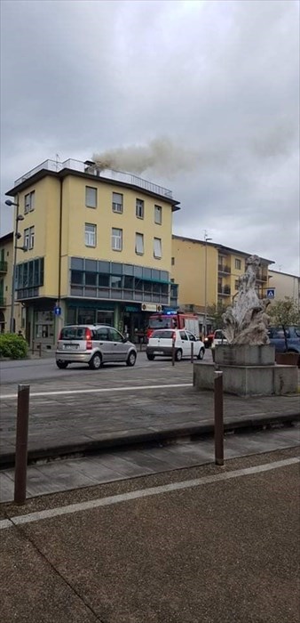 Incendio canna fumar Ristorante Girarrosto