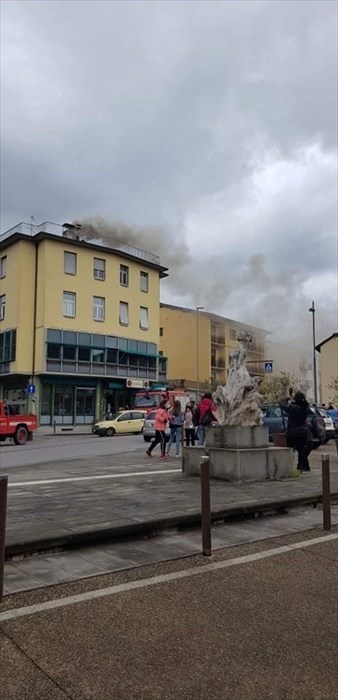 Incendio canna fumar Ristorante Girarrosto