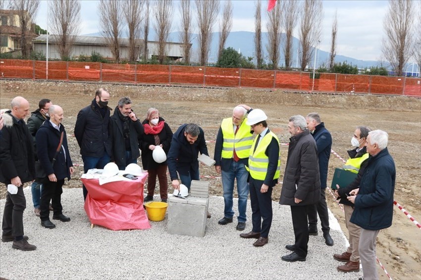 La posa della prima pietra del Palagemignani