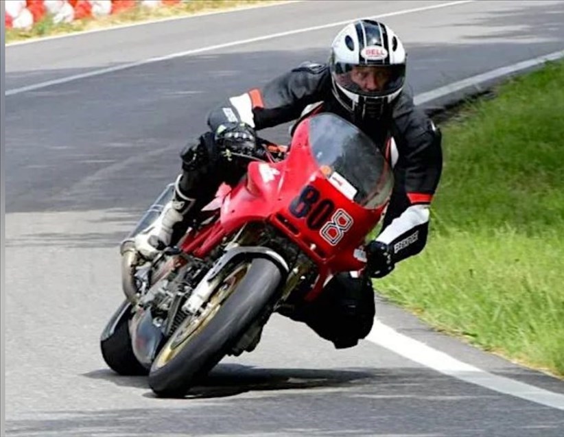 Claudio Fioravanti in sella alla sua moto