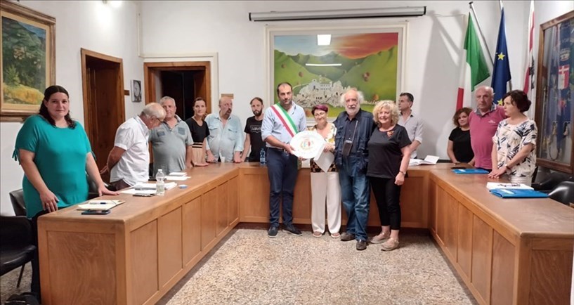 il consiglio comunale conferisce cittadinanza onoraria al Dottor Maniscalco