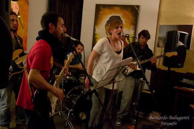 Vicchio. I Chemtrailz presentano il loro primo album, ed è un successo. Foto della serata...