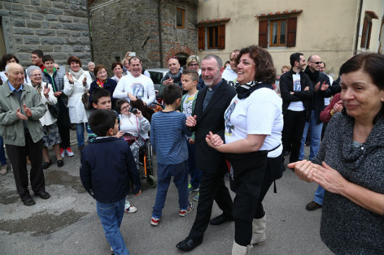 Ronta e Razzuolo in festa. La prima messa di Don Maurizio Pieri...