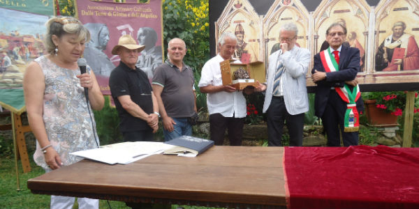 Antonio Natali premiato alla Casa di Giotto. Foto e cronaca