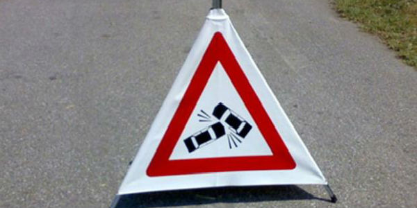 cartello-incidente-strada-600