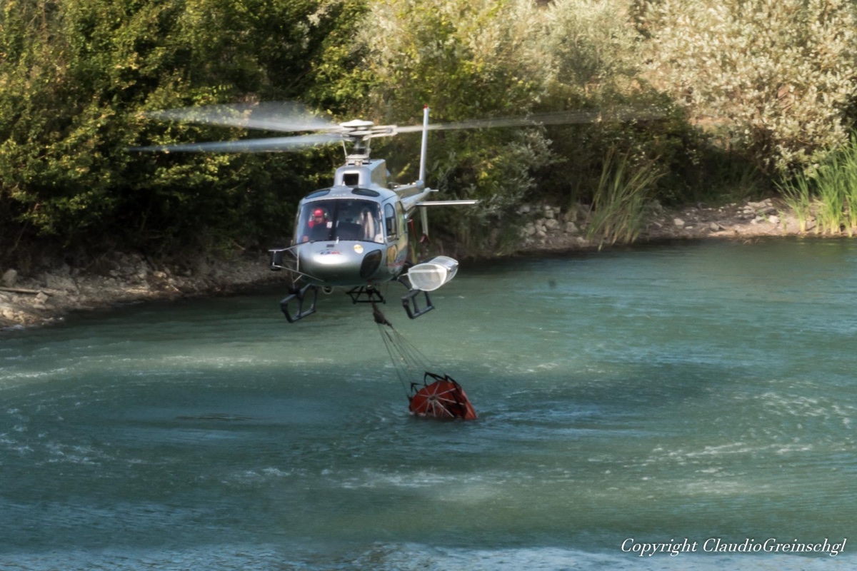 incendio-acone-elicotteri_3