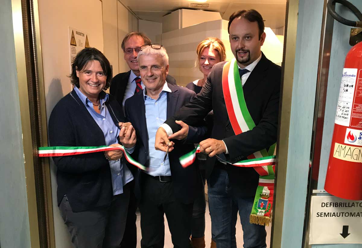 Nuova macchina per la risonanza magnetica a Borgo. Inaugura l'assessore regionale
