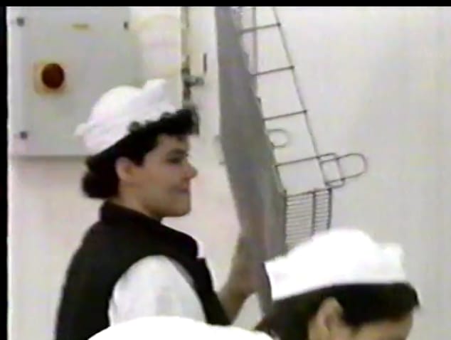 iris a 13 anni al lavoro