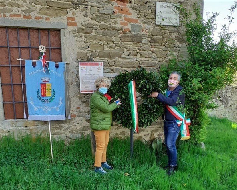 76°esimo anniversario dell'Eccidio di Berceto, in foto il Sindaco di Rufina Vito Maida e la Presidente A.N.P.I. Sezione Martiri di Berceto di Rufina, Morena Viciani