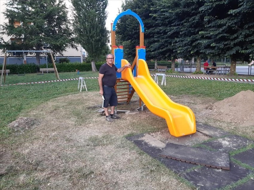 Nuovi giochi a Contea donati dall'Associazione Corso della Nave