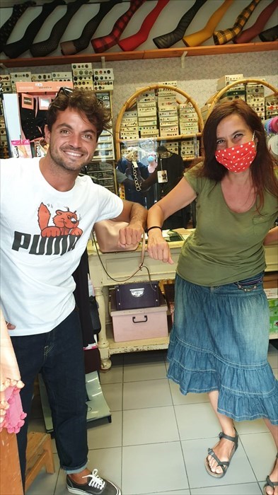 Wikipedro a Pontassieve per il firmacopie del suo nuovo libro con alcuni follower