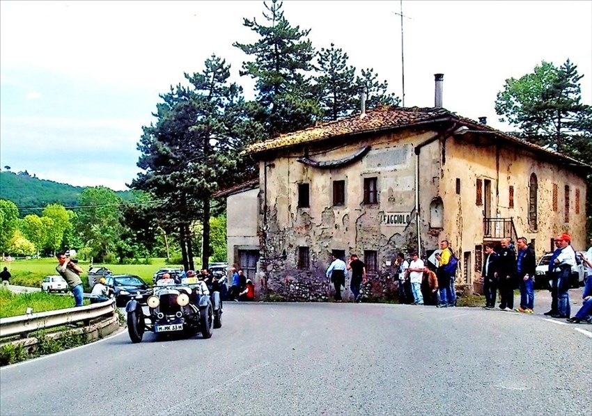 Fra motori e antiche curiosità; l’osso di balena a Cafaggiolo
