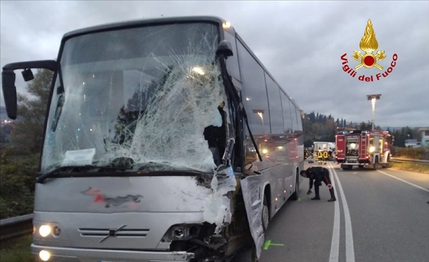 L'autobus coinvolto nell'incidente