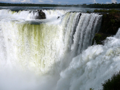 Lo spettacolo delle cascate Iguazù (America Latina), viste, fotografate e raccontate da una mugellana...